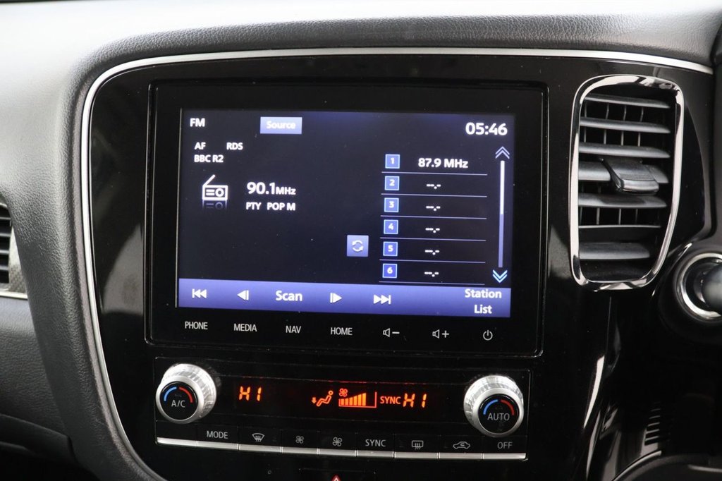 Used Mitsubishi Outlander 2020 for sale - 76923317: Photo 14