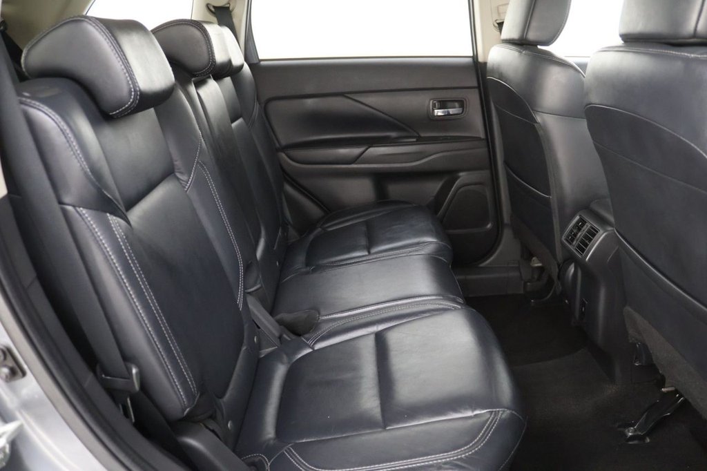 Used Mitsubishi Outlander 2020 for sale - 76923317: Photo 16