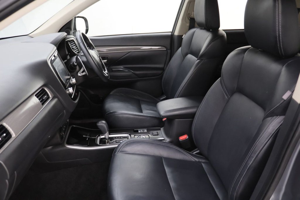 Used Mitsubishi Outlander 2020 for sale - 76923317: Photo 21