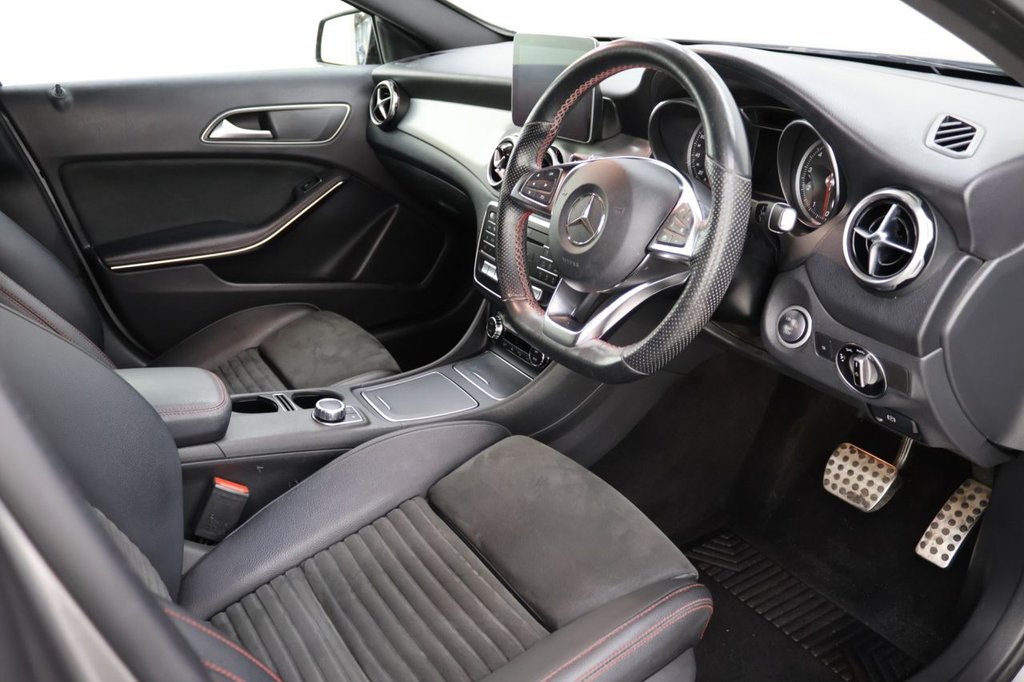 Used Mercedes-Benz GLA 2020 for sale - 76300940: Photo 10