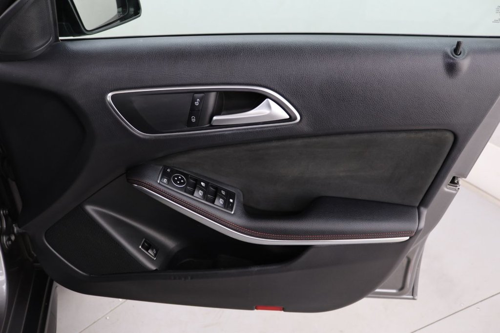 Used Mercedes-Benz GLA 2020 for sale - 76300940: Photo 29