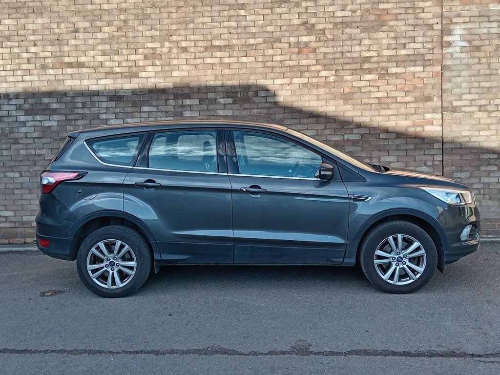 Used Ford Kuga 2018 for sale - 76724449: Photo 2