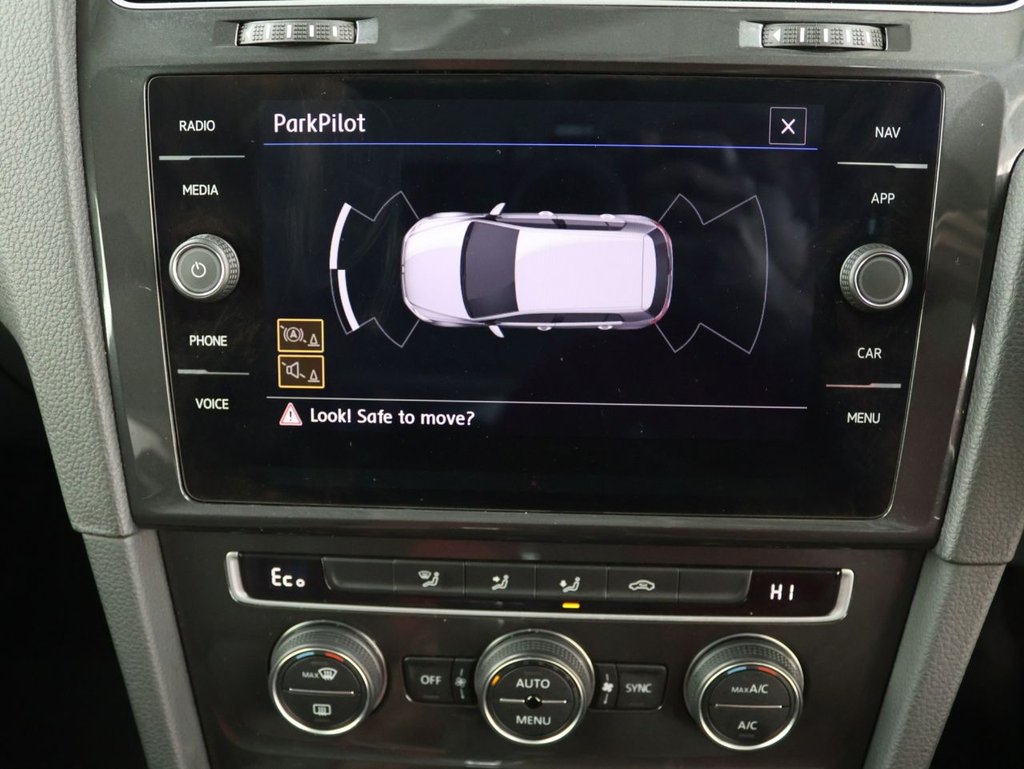 Used Volkswagen Golf 2019 for sale - 76300945: Photo 14