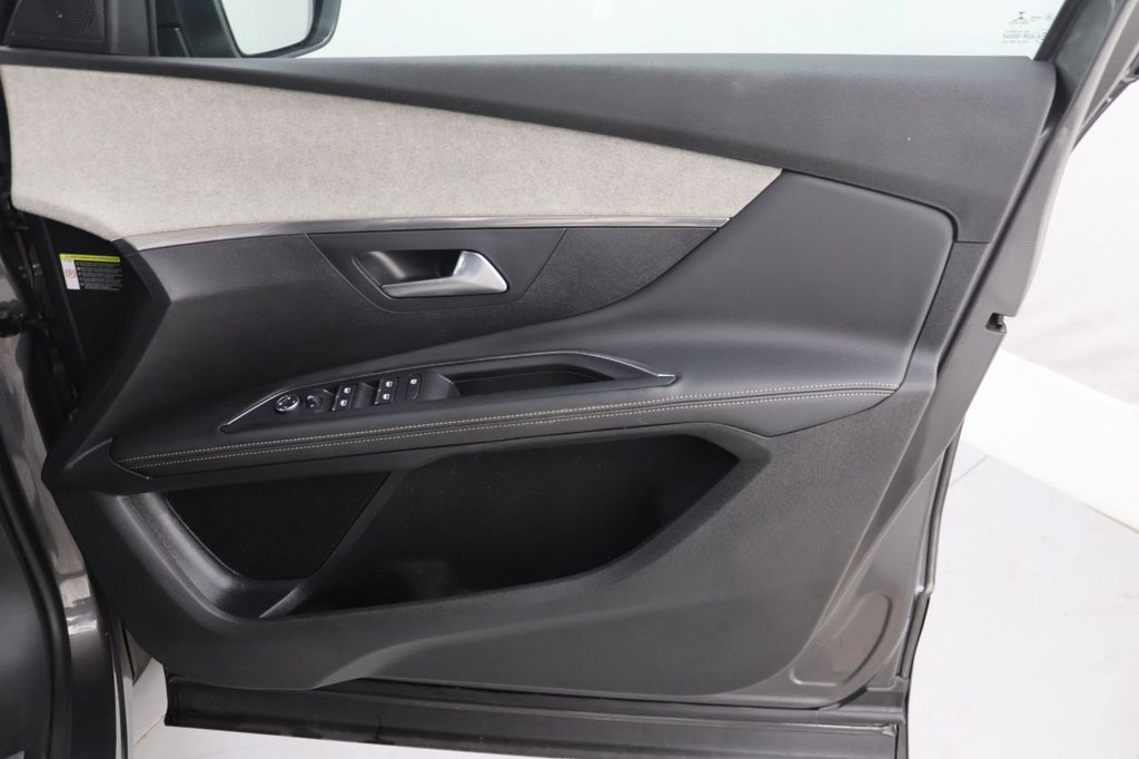 Used Peugeot 5008 2021 for sale - 77399831: Photo 30