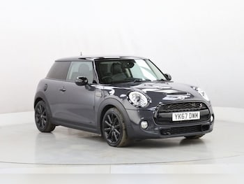 Used MINI Hatch 2017 for sale - 76840924: Photo