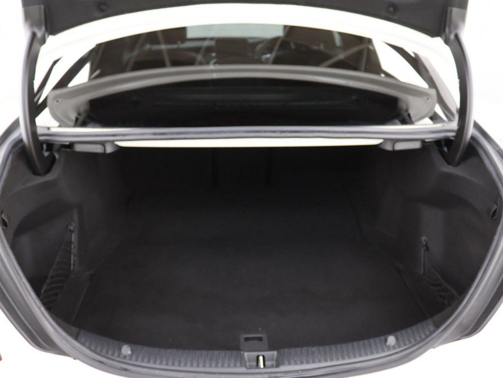 Used Mercedes-Benz C Class 2015 for sale - 76685970: Photo 25