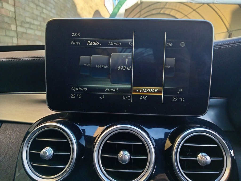 Used Mercedes-Benz C Class 2015 for sale - 76685970: Photo 9