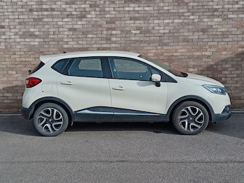 Used Renault Captur 2015 for sale - 78288086: Photo