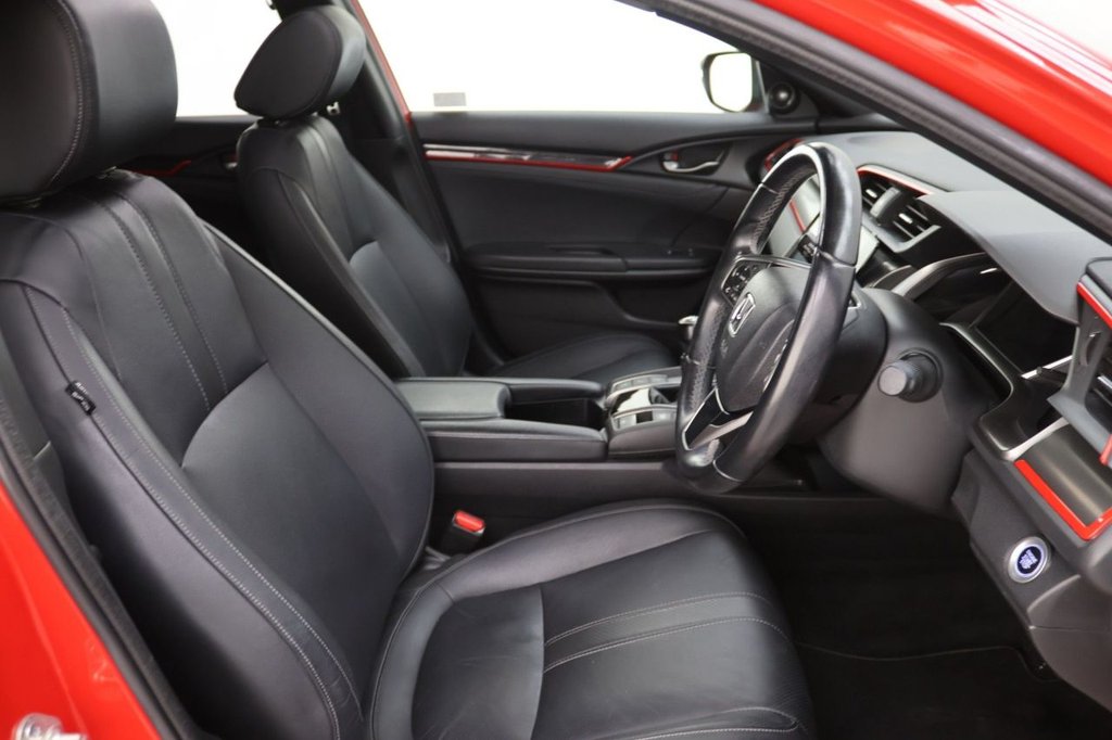 Used Honda Civic 2017 for sale - 77891242: Photo 12