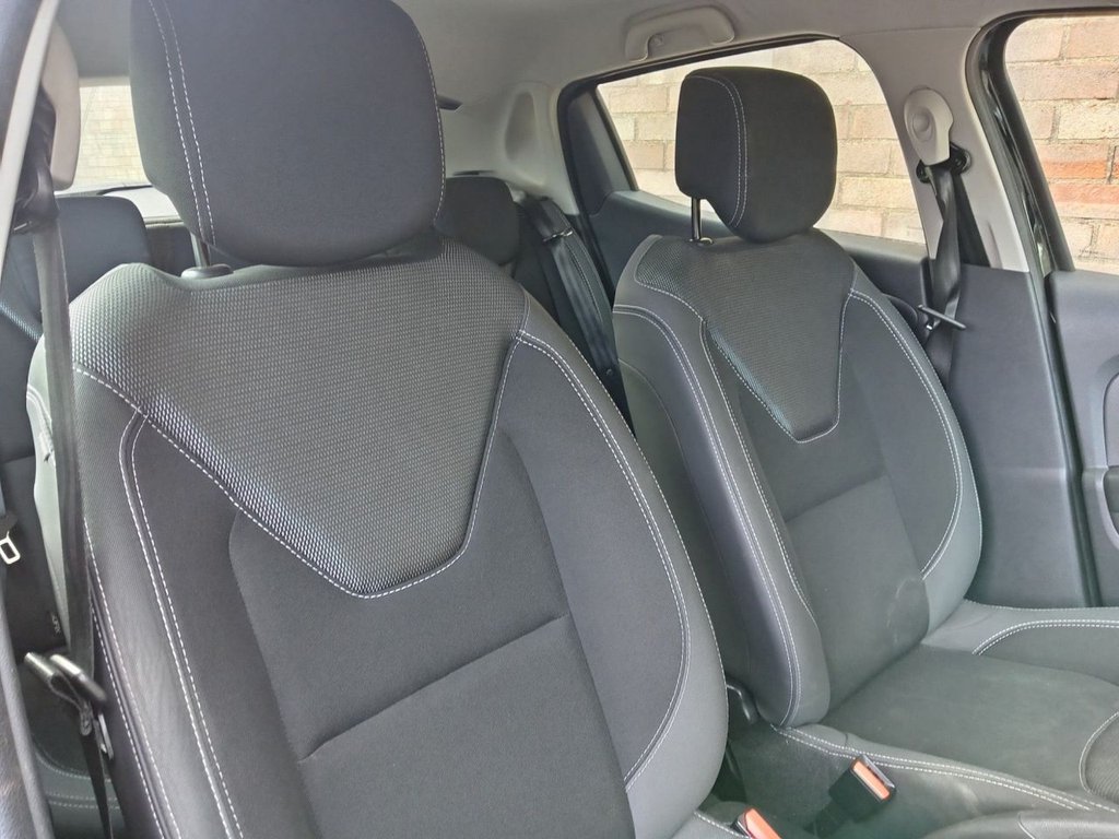 Used Renault Clio 2018 for sale - 78030287: Photo 3