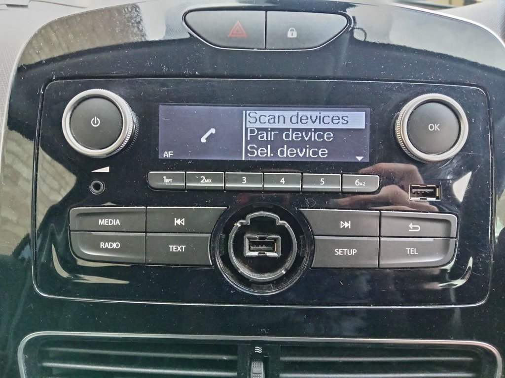 Used Renault Clio 2018 for sale - 78030287: Photo 5