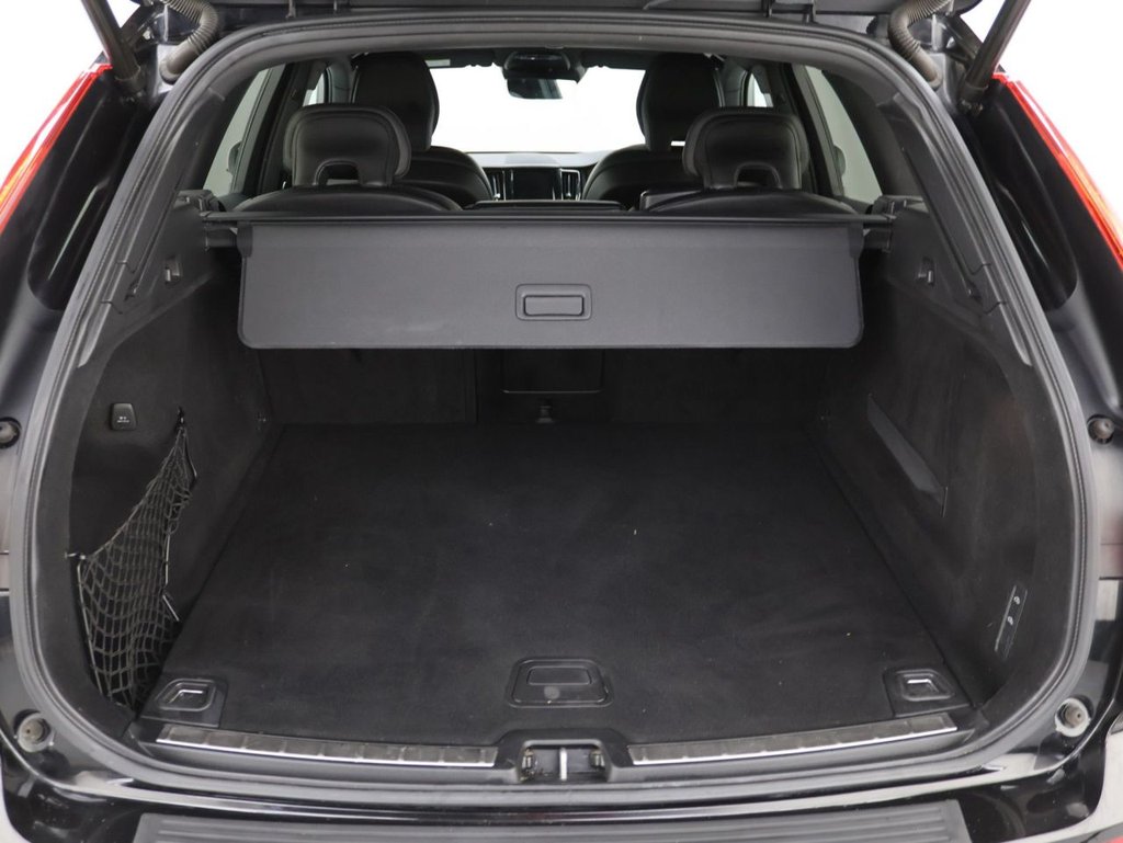 Used Volvo XC60 2019 for sale - 77642258: Photo 25