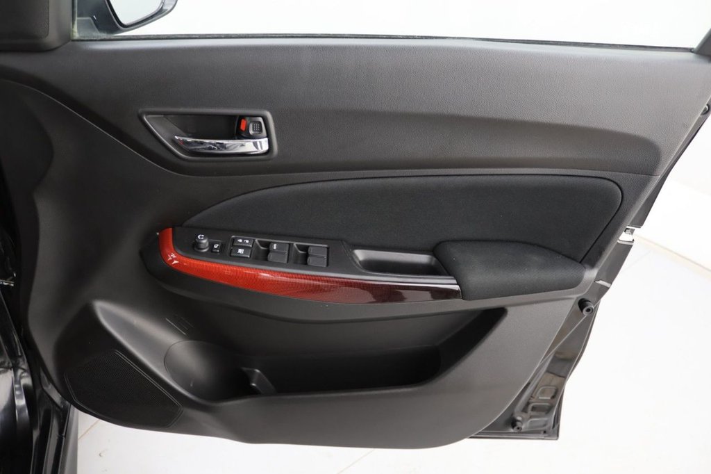 Used Suzuki Swift 2019 for sale - 76973412: Photo 27