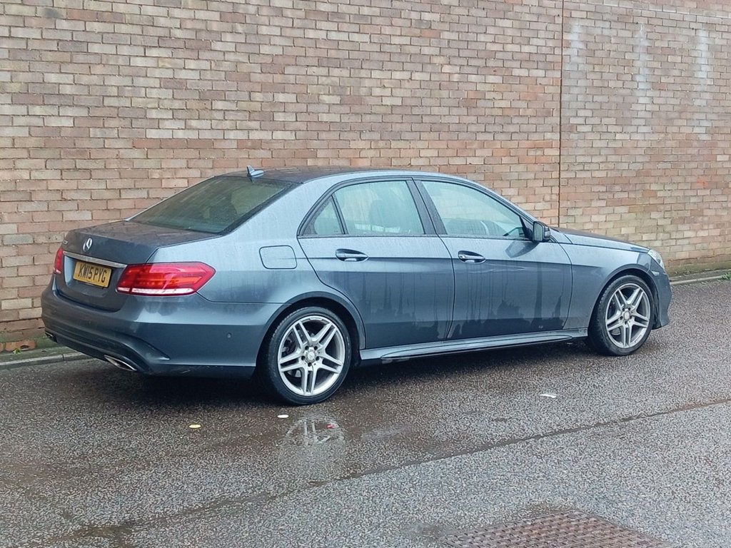 Used Mercedes-Benz E Class 2015 for sale - 77621128: Photo 3