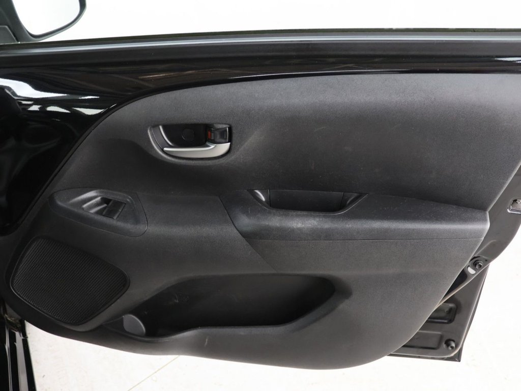 Used Toyota AYGO 2021 for sale - 76541948: Photo 25