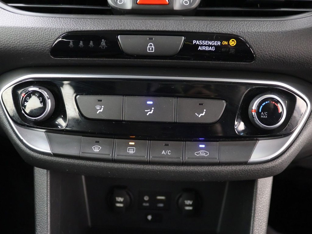 Used Hyundai i30 2017 for sale - 77919777: Photo 16