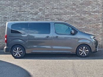 Used Toyota PROACE CITY Verso 2022 for sale - 79197267: Photo