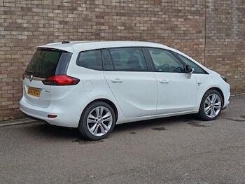 Used Vauxhall Zafira 2017 for sale - 77779899: Photo