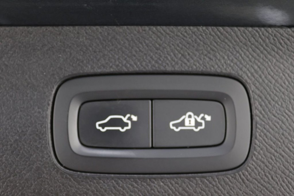 Used Volvo XC90 2021 for sale - 77952633: Photo 28