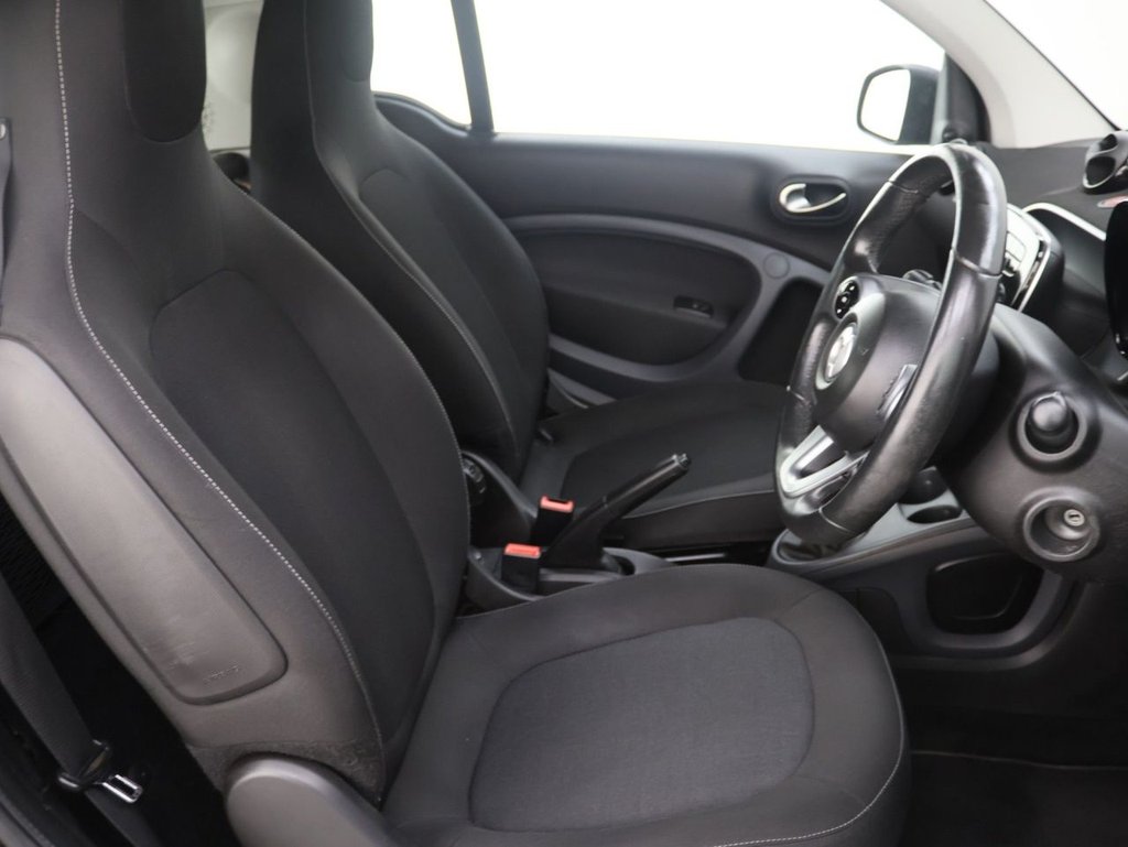 Used smart fortwo 2018 for sale - 76542101: Photo 12