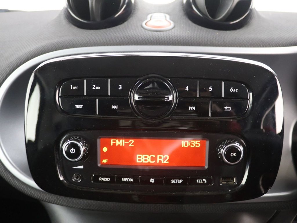 Used smart fortwo 2018 for sale - 76542101: Photo 15