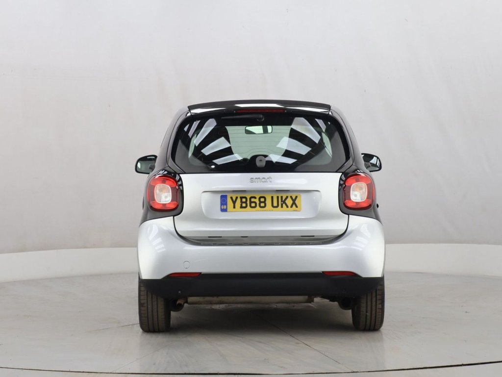 Used smart fortwo 2018 for sale - 76542101: Photo 9