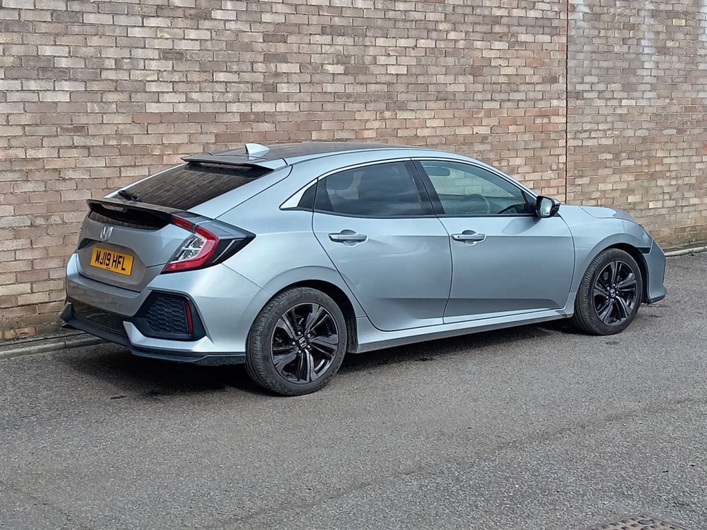 Used Honda Civic 2019 for sale - 77879506: Photo 5