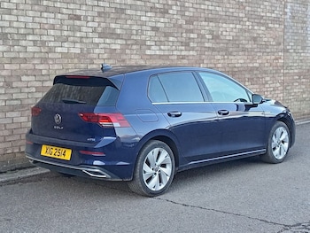 Used Volkswagen Golf 2020 for sale - 76542198: Photo