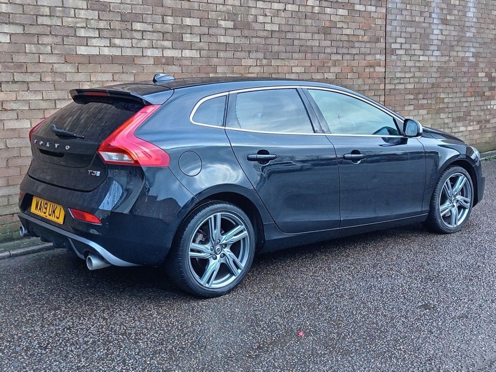 Used Volvo V40 2019 for sale - 77477790: Photo 5