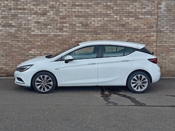 Used Vauxhall Astra 2017 for sale - 79154753: Photo