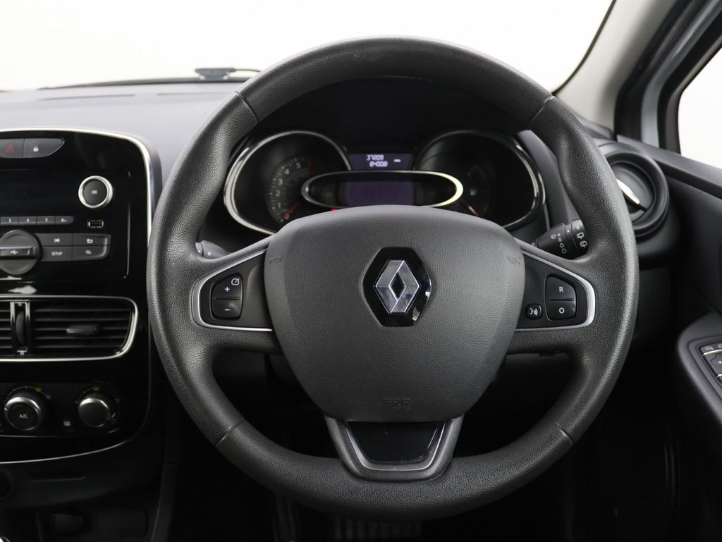 Used Renault Clio 2018 for sale - 77820505: Photo 18