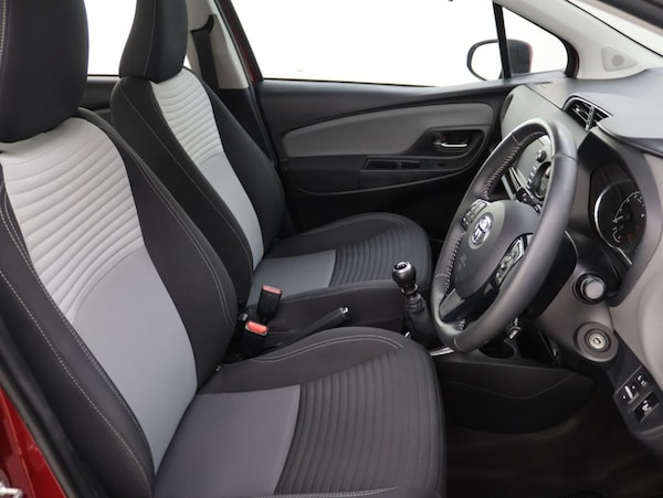Used Toyota Yaris 2019 for sale - 76301096: Photo 12