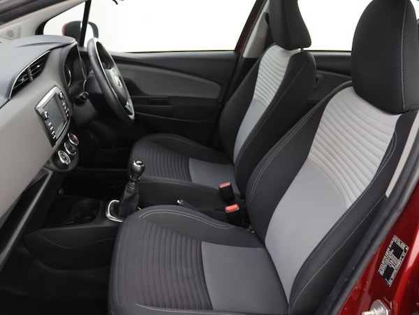 Used Toyota Yaris 2019 for sale - 76301096: Photo 21