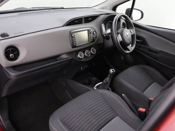 Used Toyota Yaris 2019 for sale - 76301096: Photo 23