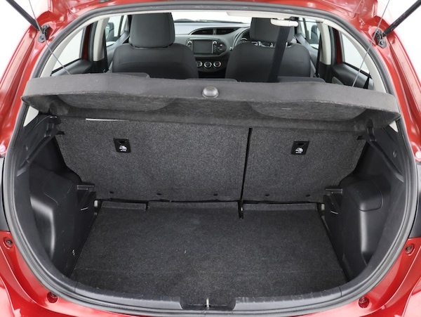 Used Toyota Yaris 2019 for sale - 76301096: Photo 24