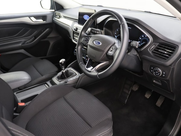 Used Ford Focus 2020 for sale - 76301111: Photo 9