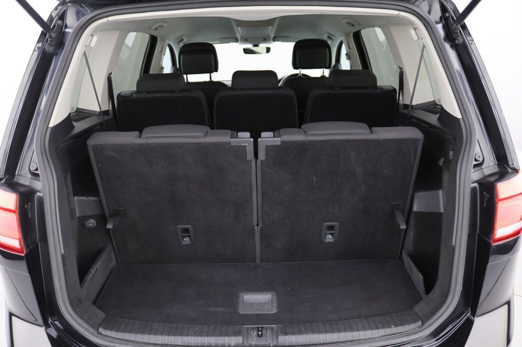 Used Volkswagen Touran 2017 for sale - 77394448: Photo 26