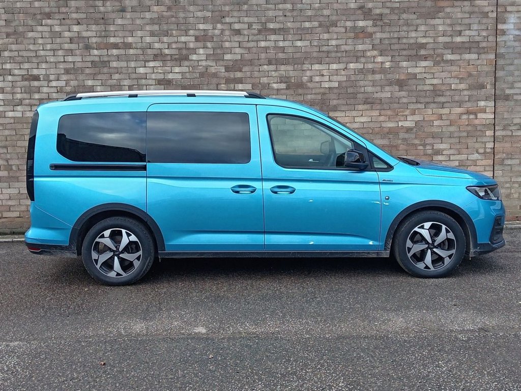 Used Ford Tourneo Connect 2023 for sale - 76698336: Photo 2