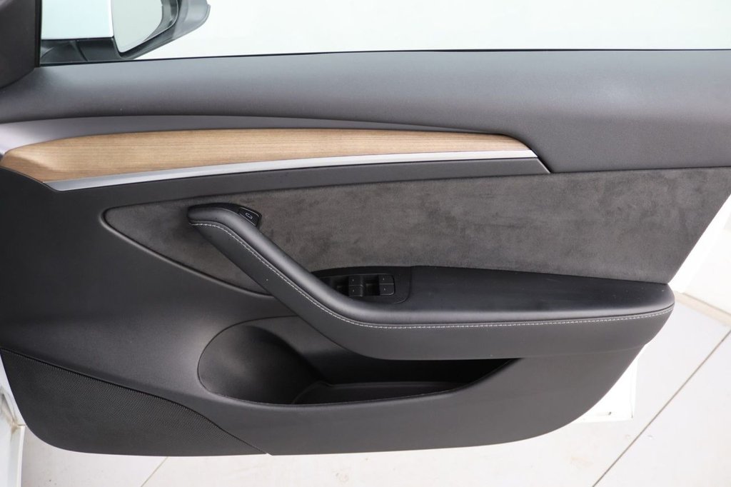 Used Tesla Model 3 2022 for sale - 76909945: Photo 28