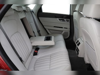 Used Jaguar XF 2019 for sale - 79527647: Photo