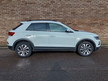 Used Volkswagen T-Roc 2021 for sale - 77394813: Photo