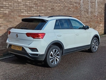 Used Volkswagen T-Roc 2021 for sale - 77394813: Photo