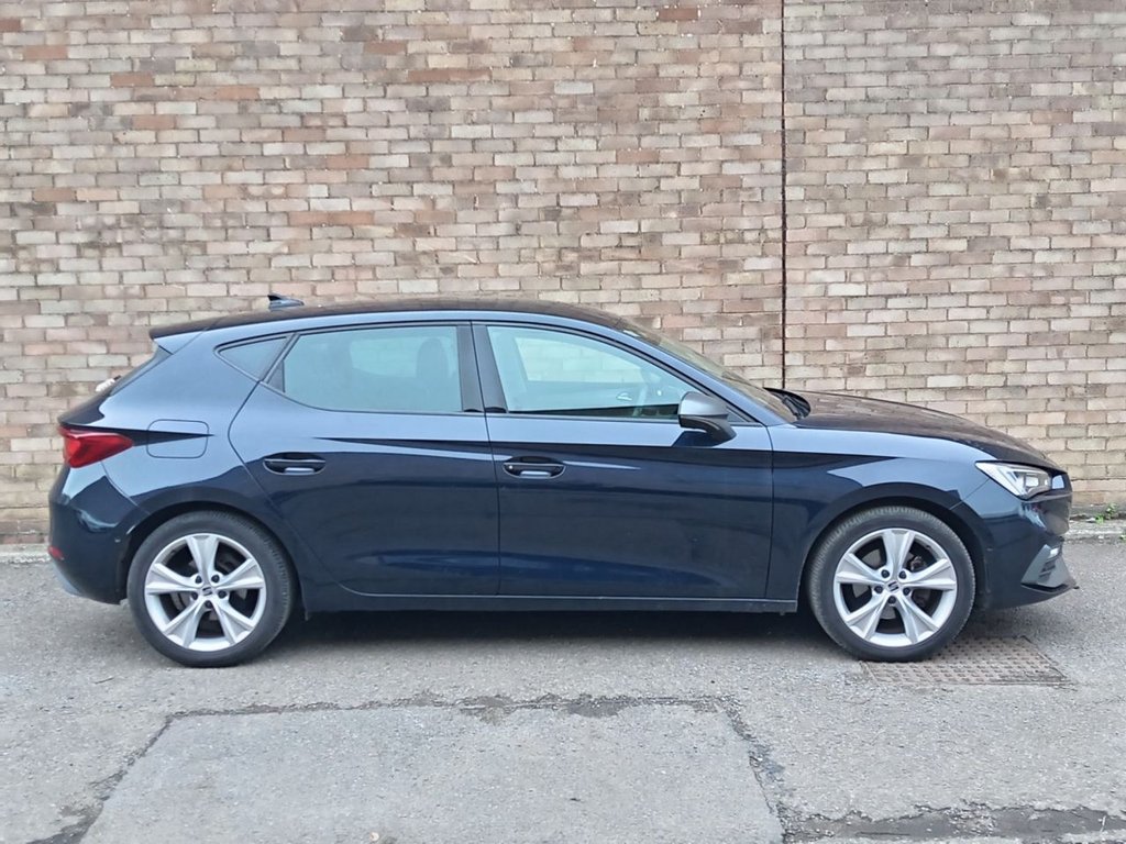 Used SEAT Leon 2021 for sale - 76542063: Photo 2