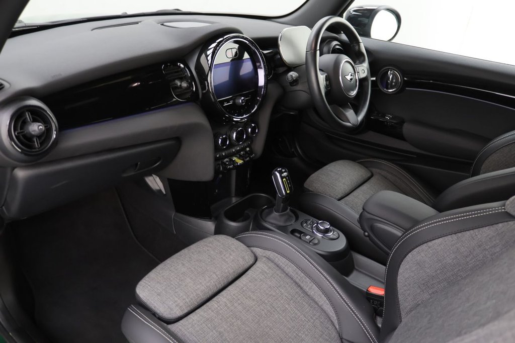 Used MINI Electric Hatch 2021 for sale - 76542182: Photo 24