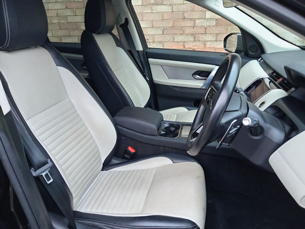 Used Land Rover Discovery Sport 2021 for sale - 76541970: Photo 2