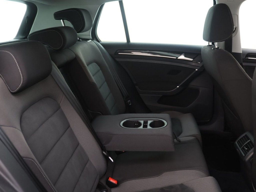 Used Volkswagen Golf 2017 for sale - 77621029: Photo 17