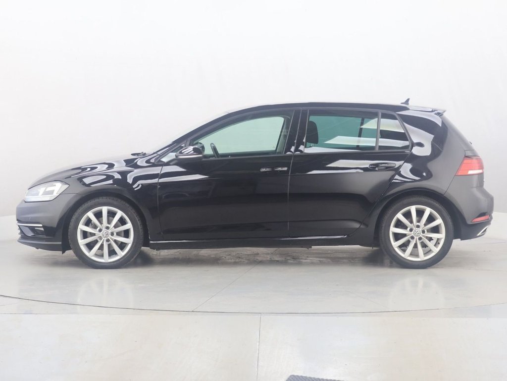 Used Volkswagen Golf 2017 for sale - 77621029: Photo 6