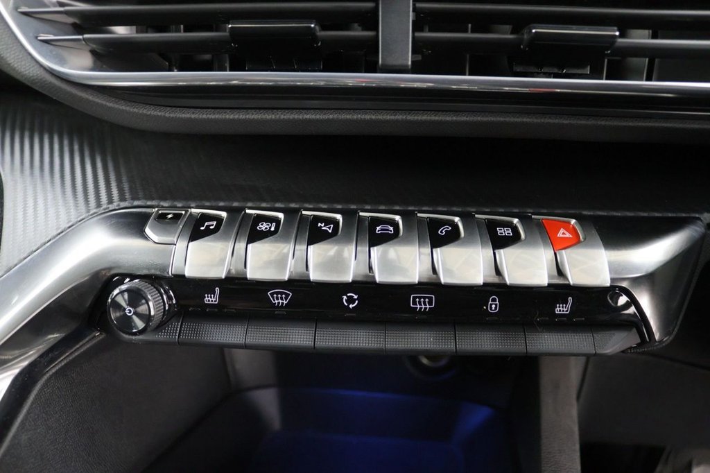 Used Peugeot 3008 2021 for sale - 77121414: Photo 14