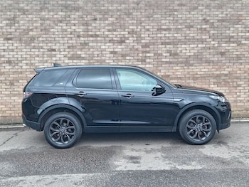 Used Land Rover Discovery Sport 2019 for sale - 76542031: Photo
