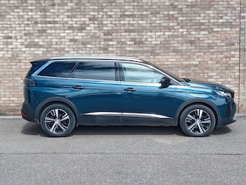 Used Peugeot 5008 2023 for sale - 78908581: Photo